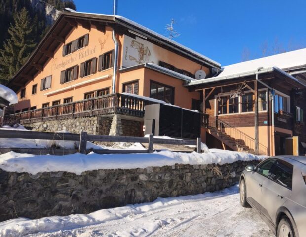 20251205080415_1000089472